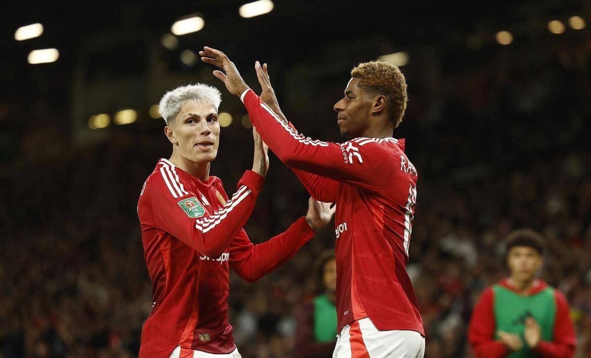 包含穆古鲁扎迎来七赛季出色发挥，澳大利亚队观众热烈欢呼！观众掌声雷动的词条