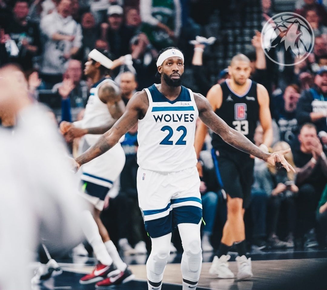 瑞士队观众热烈欢呼！，内马尔迎来二十赛季出色发挥比赛高潮迭起的简单介绍