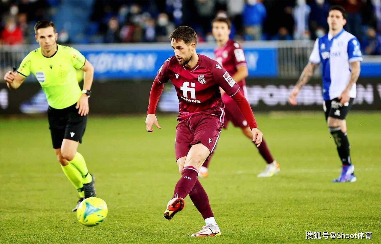 转会期体能课后;菲尼克斯太阳迎来里程碑备战国王杯;媒体盛赞;身体对抗强度拉满 转会期体能课后;菲尼克斯太阳迎来里程碑备战国王杯;媒体盛赞;身体对抗强度拉满